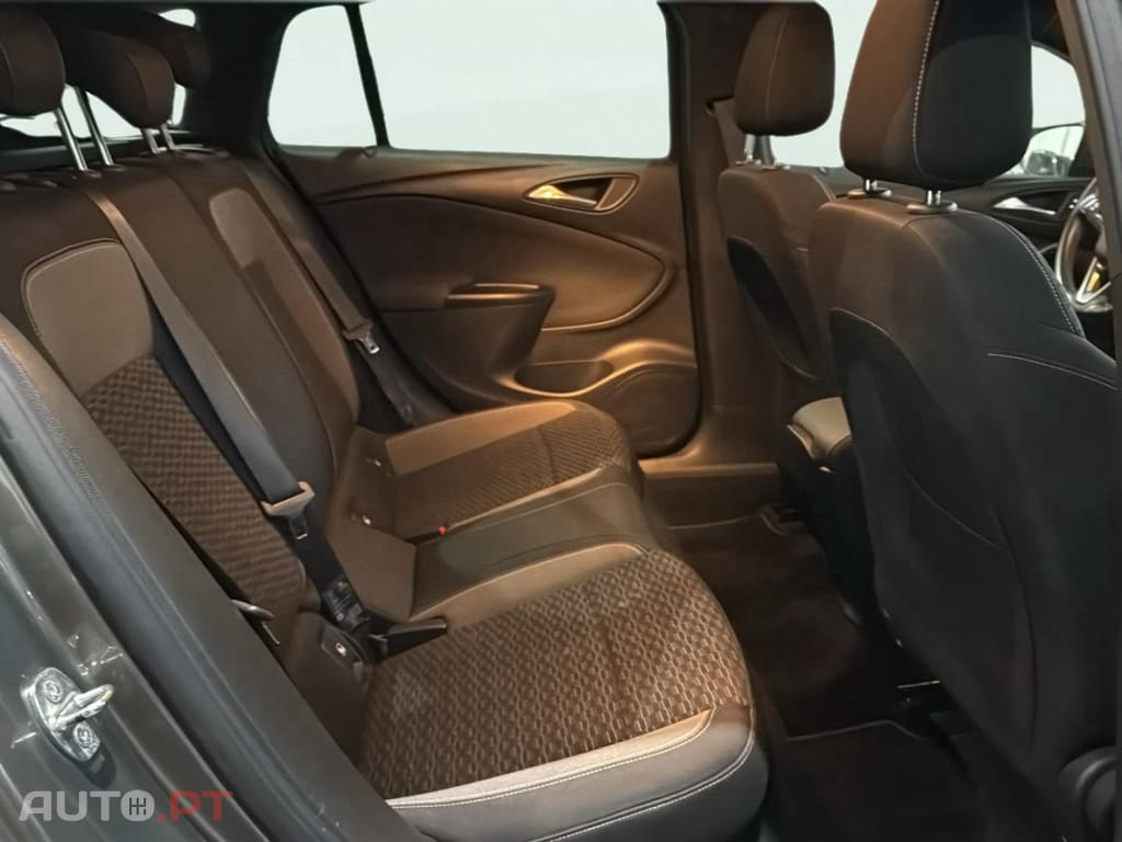 Opel Astra Sports Tourer Sports Tourer 1.2 T GS Line