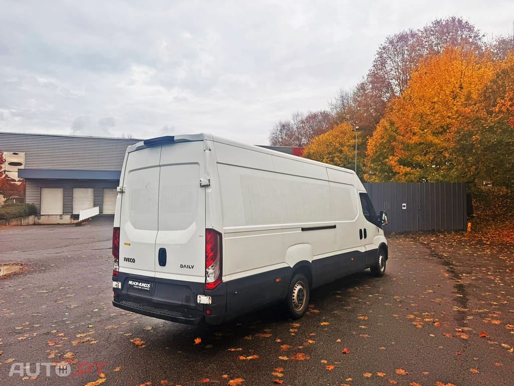Iveco Daily 2.3 35S14 L5H2 18m3