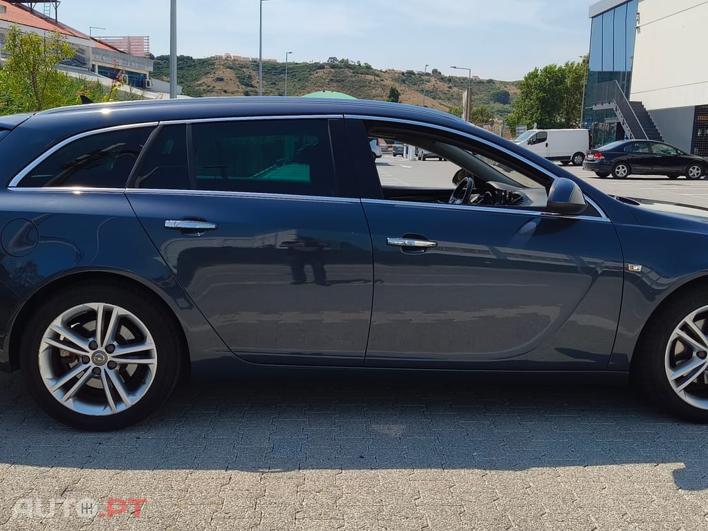 Opel Insignia 2.0 TDCi Sports Tourer - 10