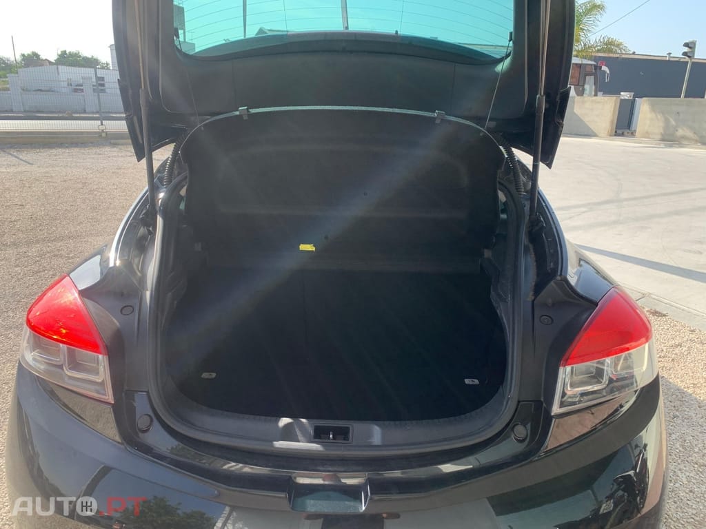 Renault Mégane Coupe 1.5 dCi Bose Edition SS