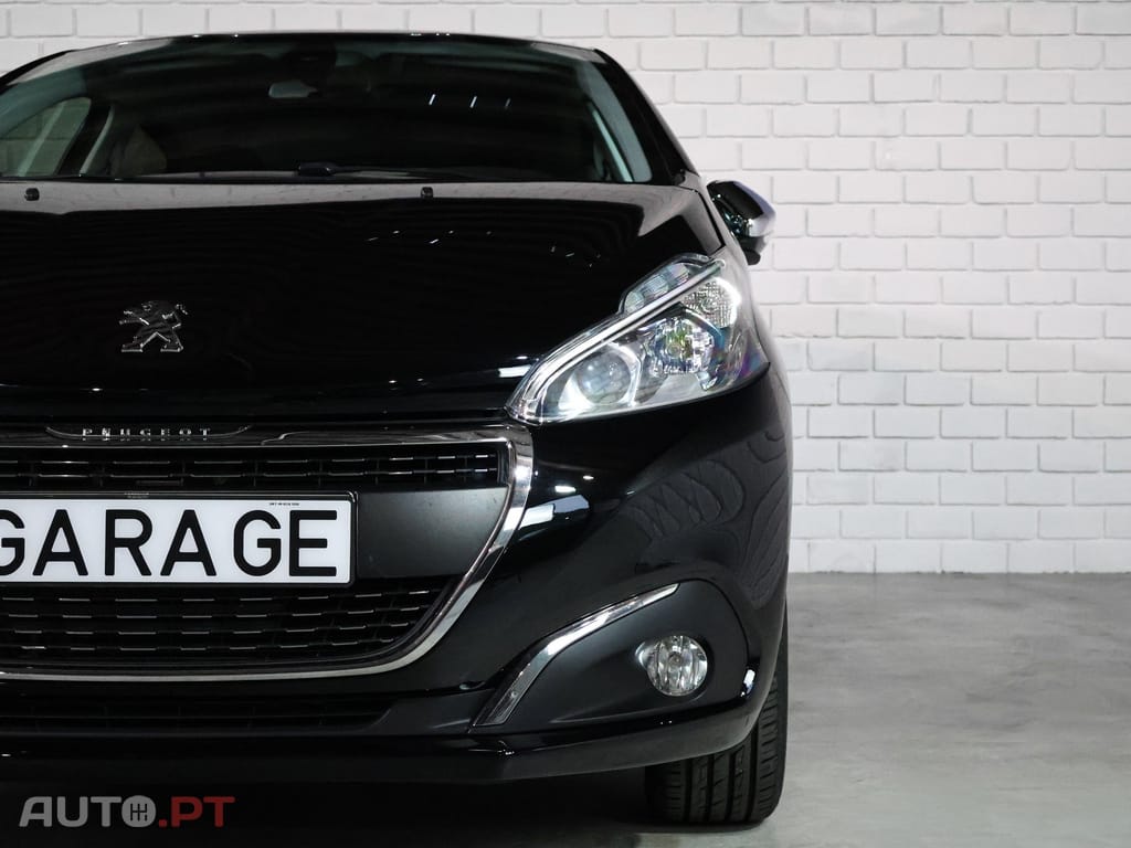 Peugeot 208 1.2 PureTech Allure Pack
