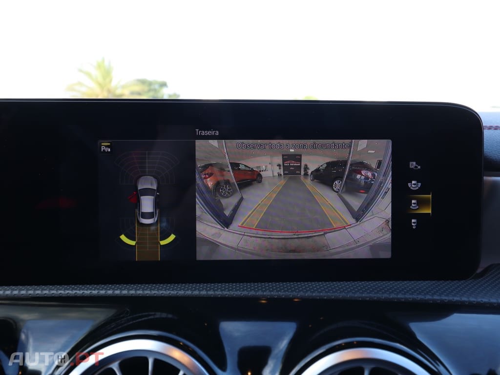 Mercedes-Benz CLA 180 AMG LINE