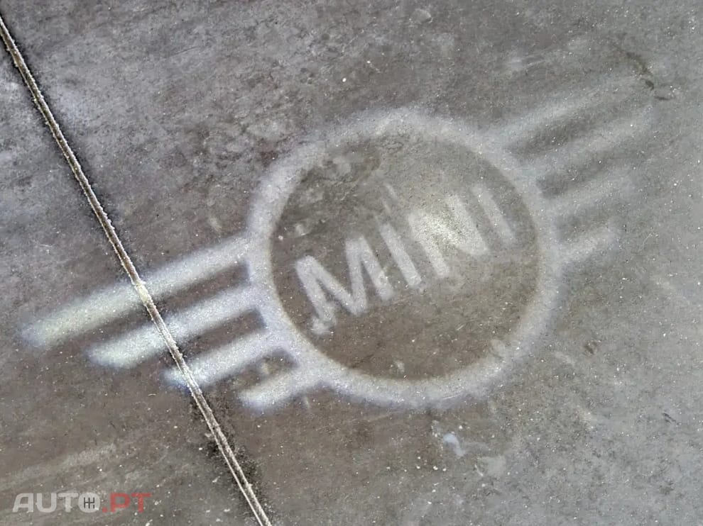 MINI Cooper Cooper SE Yours