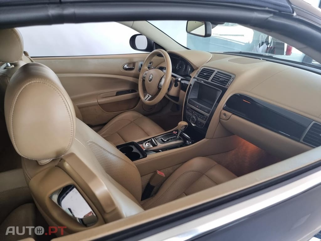Jaguar XK 4.2 V8