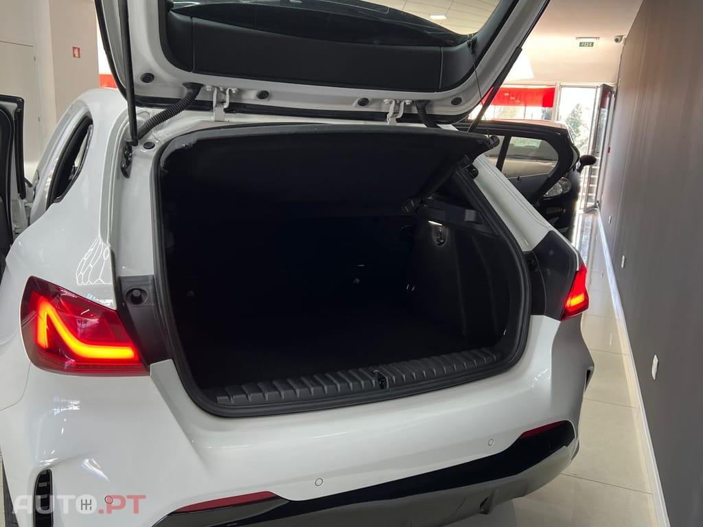 BMW 116 d Pack Desportivo M
