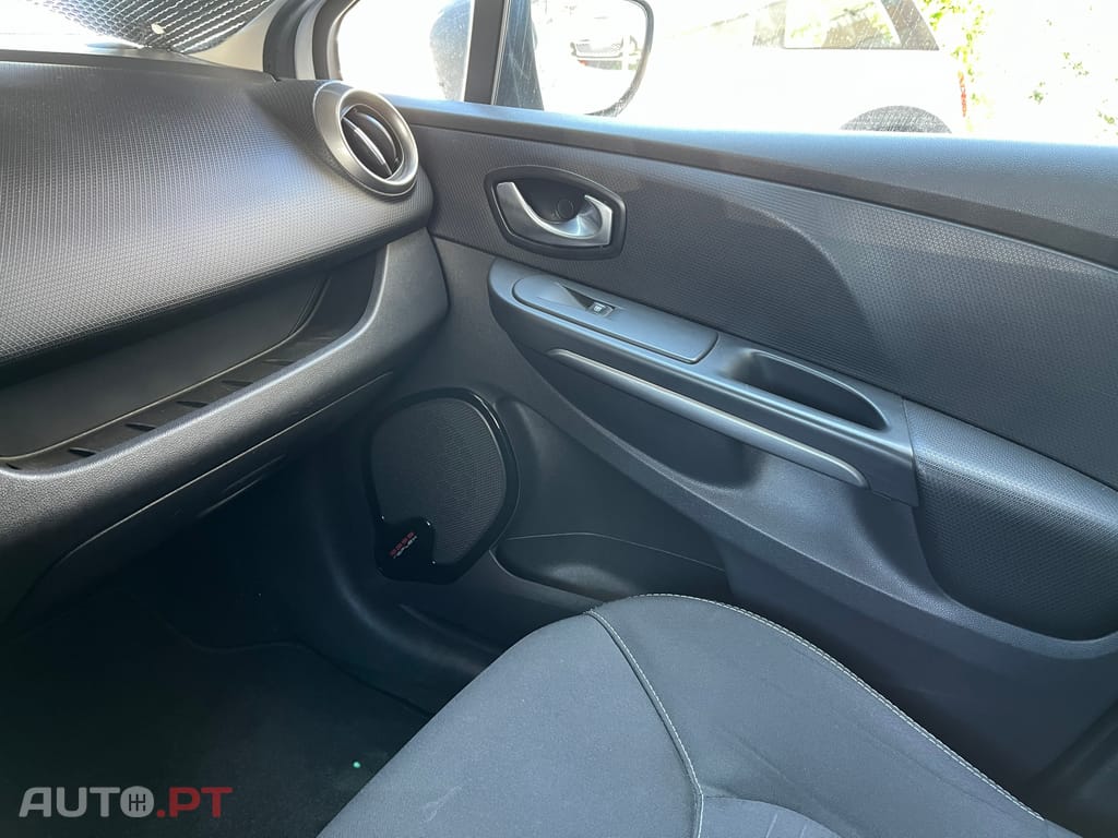 Renault Clio Limited