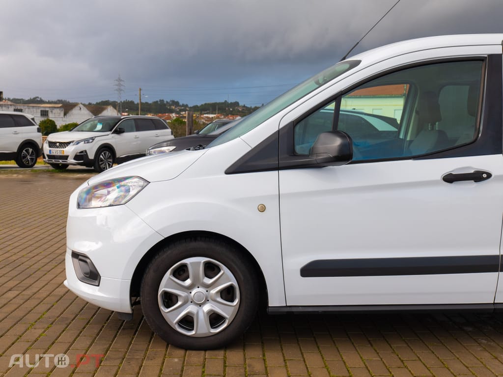 Ford Tourneo 1.5 TDCi Ambiente
