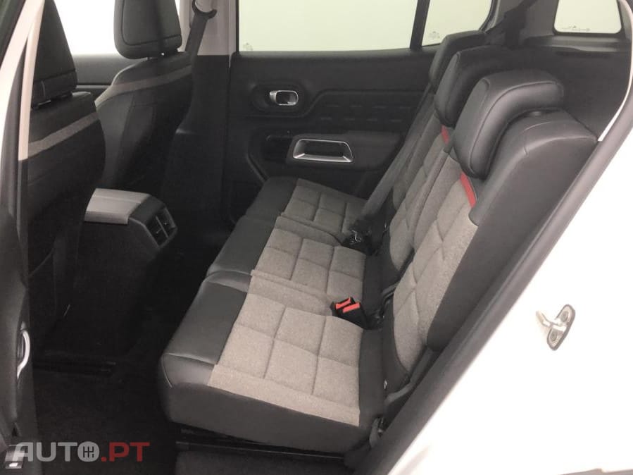 Citroen C5 Aircross 1.6 Hybrid Business e-EAT8