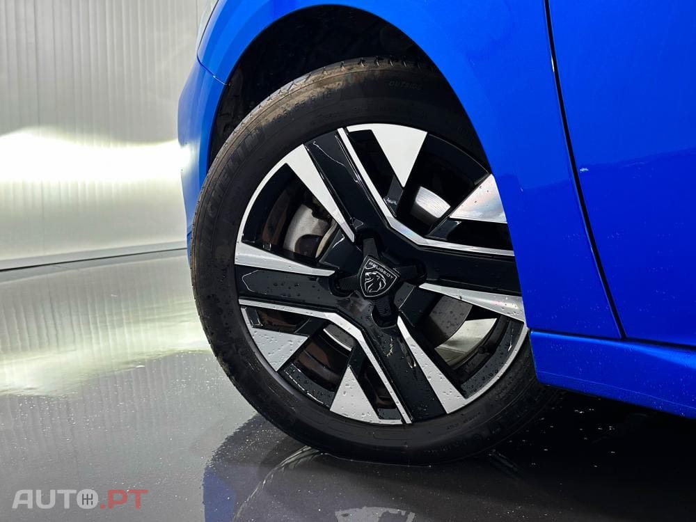Peugeot 208 1.2 Hybrid Allure e-DCS6