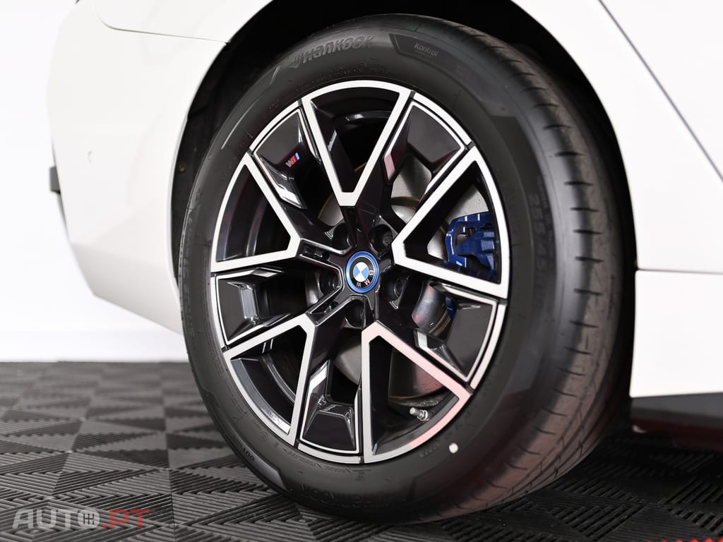 BMW i4 M50 Pack Desportivo M Pro