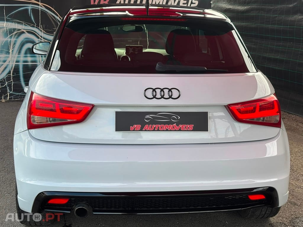 Audi A1 1.6 TDi S-line