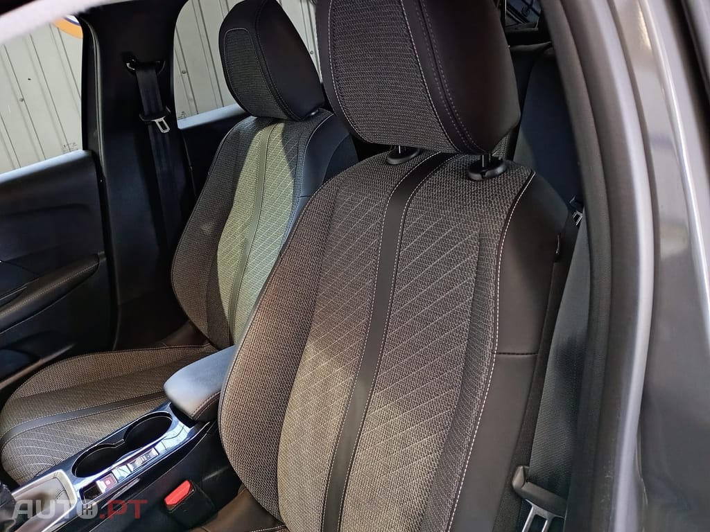 Peugeot 208 1.2 PureTech Allure