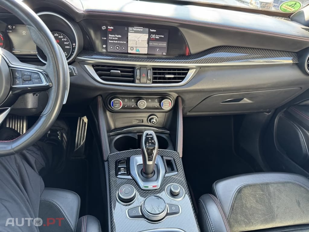 Alfa Romeo Stelvio V6 2.9 Bi-Turbo AT8-Q4 Quadrifoglio