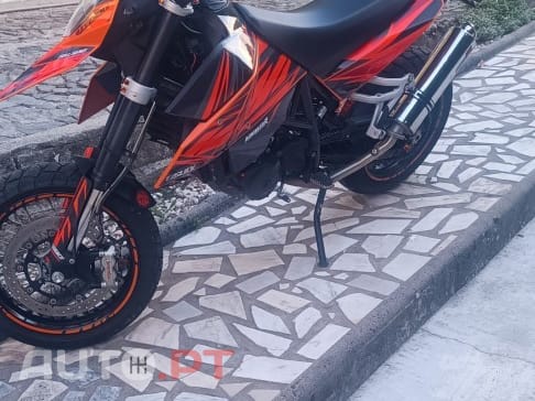 KTM 690 smc