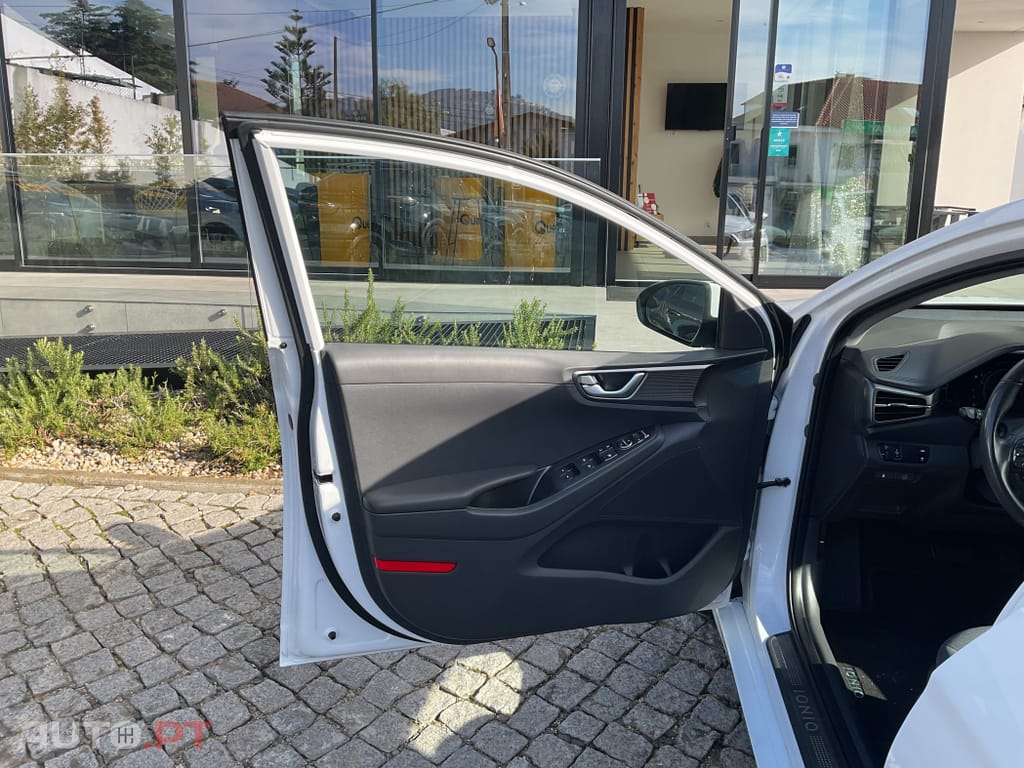 Hyundai Ioniq 1.6 GDI HEV