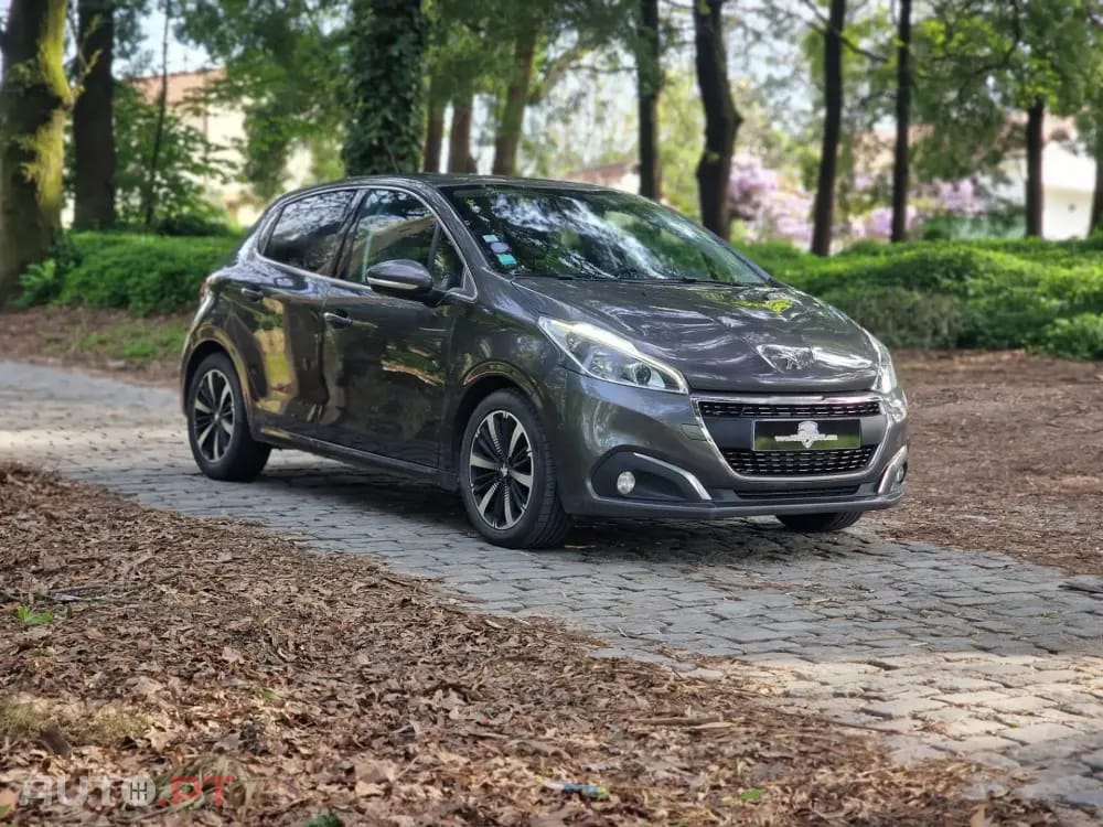 Peugeot 208 PureTech 82 Start & Stop Allure