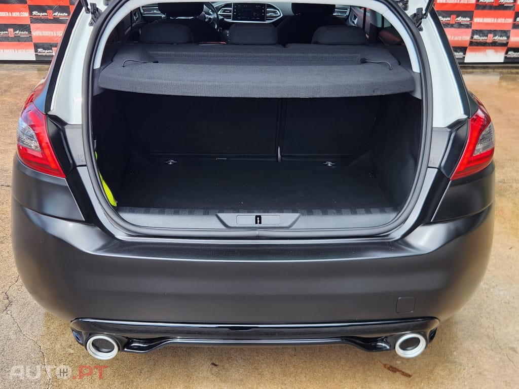 Peugeot 308 1.5 BlueHDi Business Line