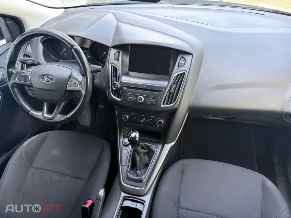 Ford Focus 1.0 EcoBoost S&S COOL&CONNECT DESIGN