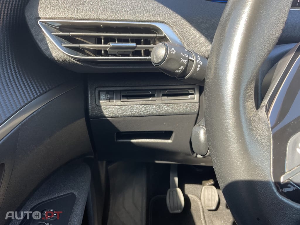 Peugeot 3008 1.5 BlueHDi Active