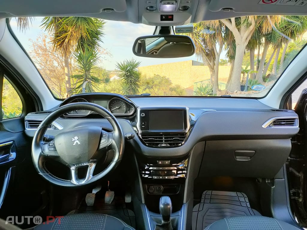 Peugeot 208 1.6 Blue HDi