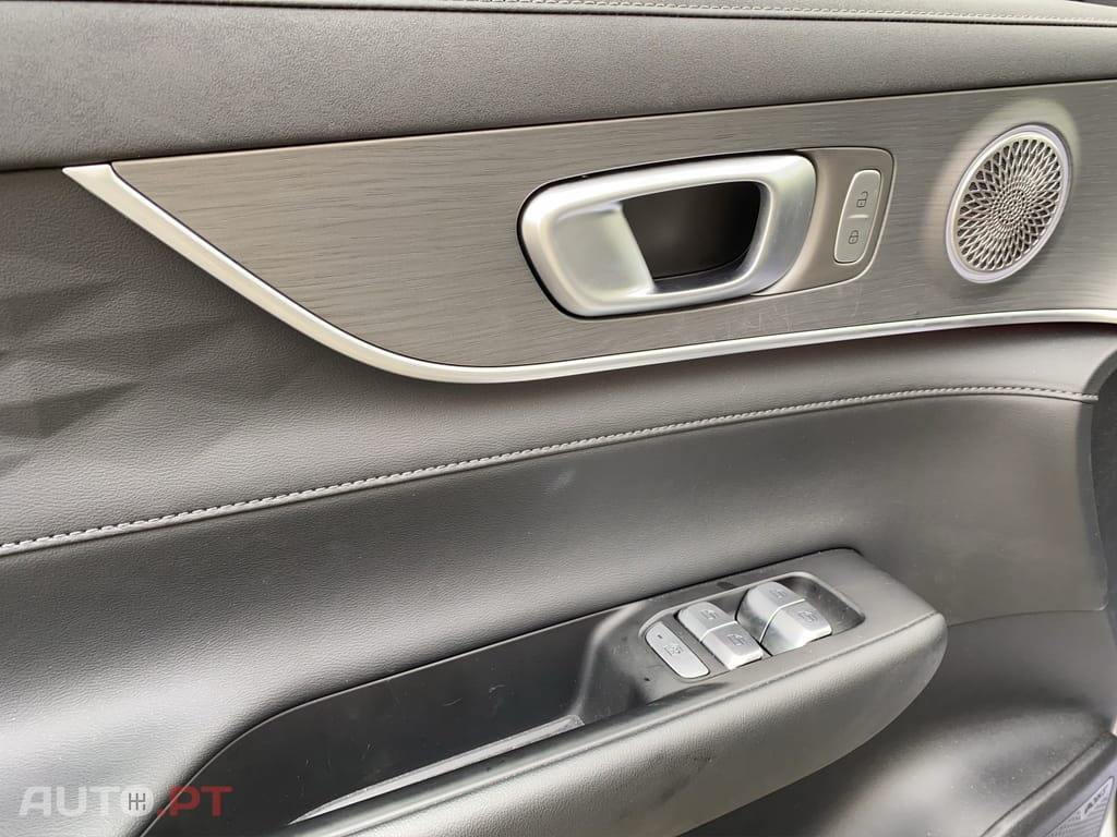 Ebro s800 1.5 TGDI PHEV Luxury