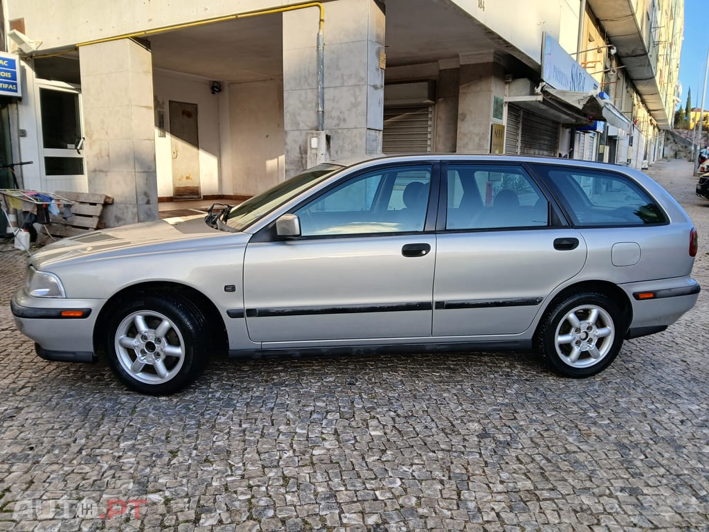Volvo V40 1.6 Gasolina