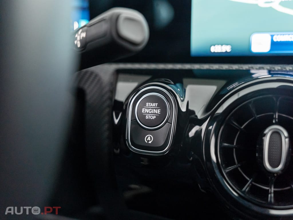 Mercedes-Benz A 200 d