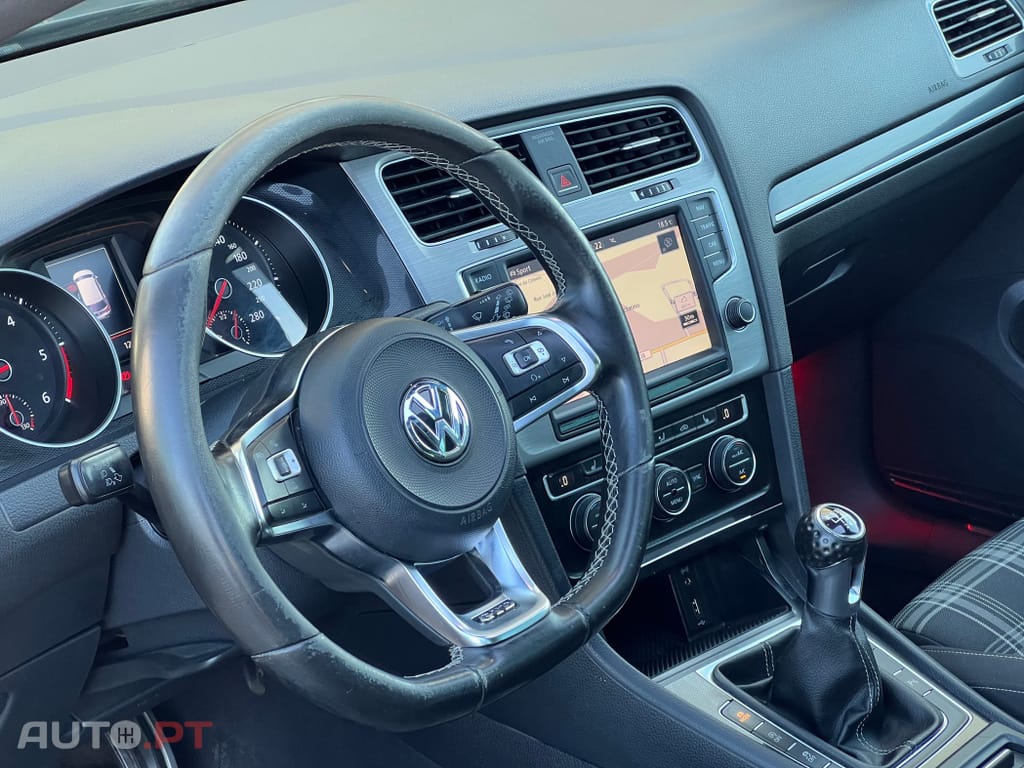 Volkswagen Golf 2.0 TDi GTD