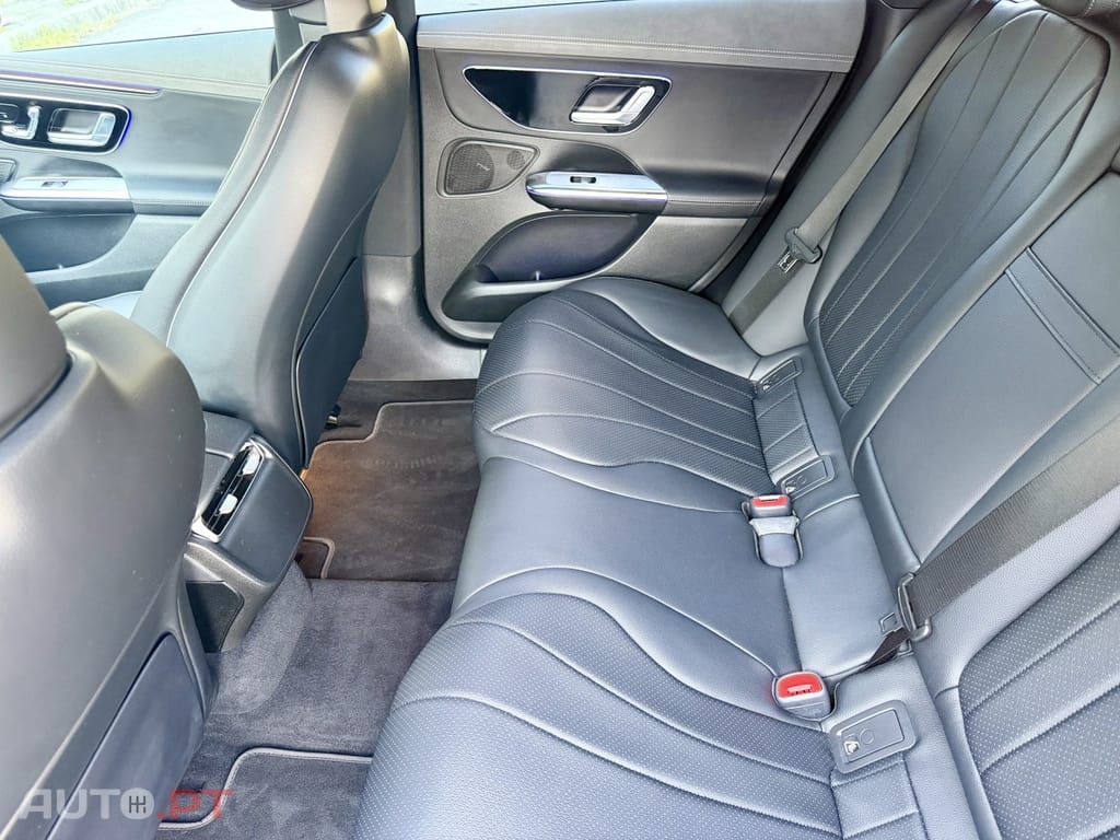 Mercedes-Benz EQE 300 Edition Electric Art