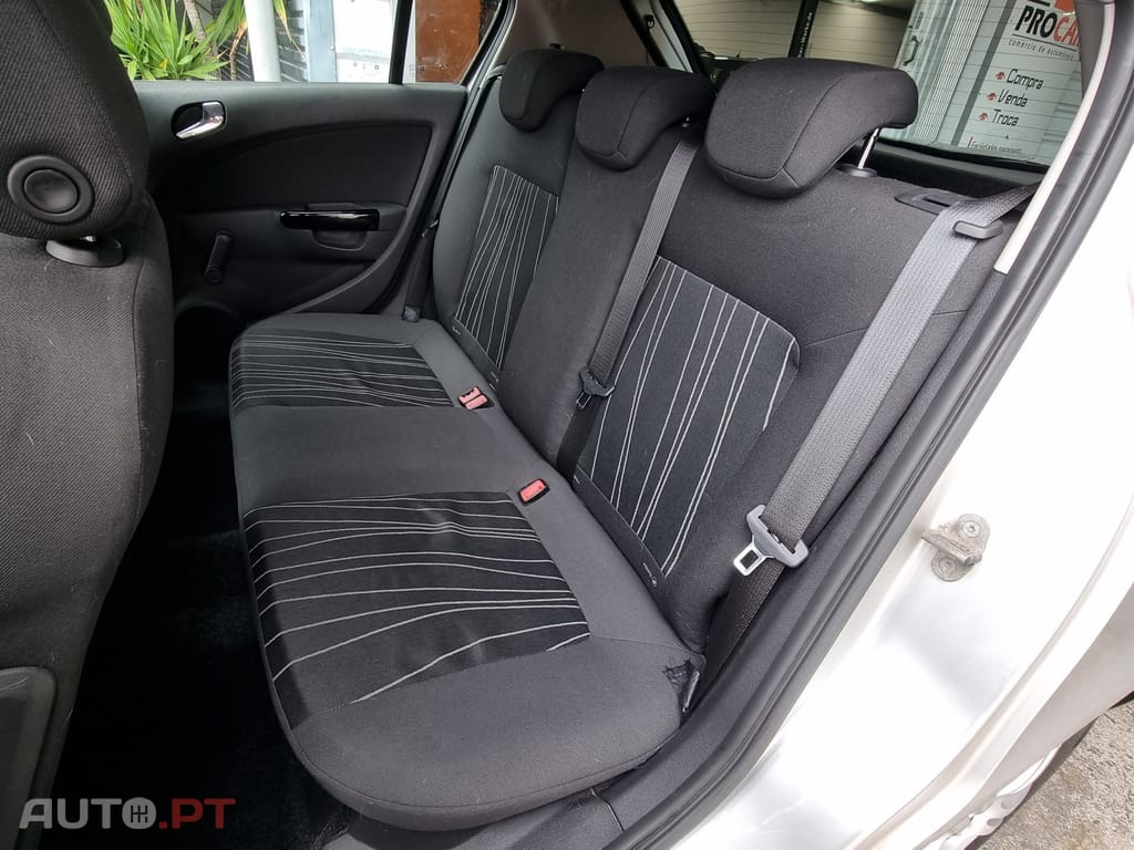 Opel Corsa 1.2 Enjoy