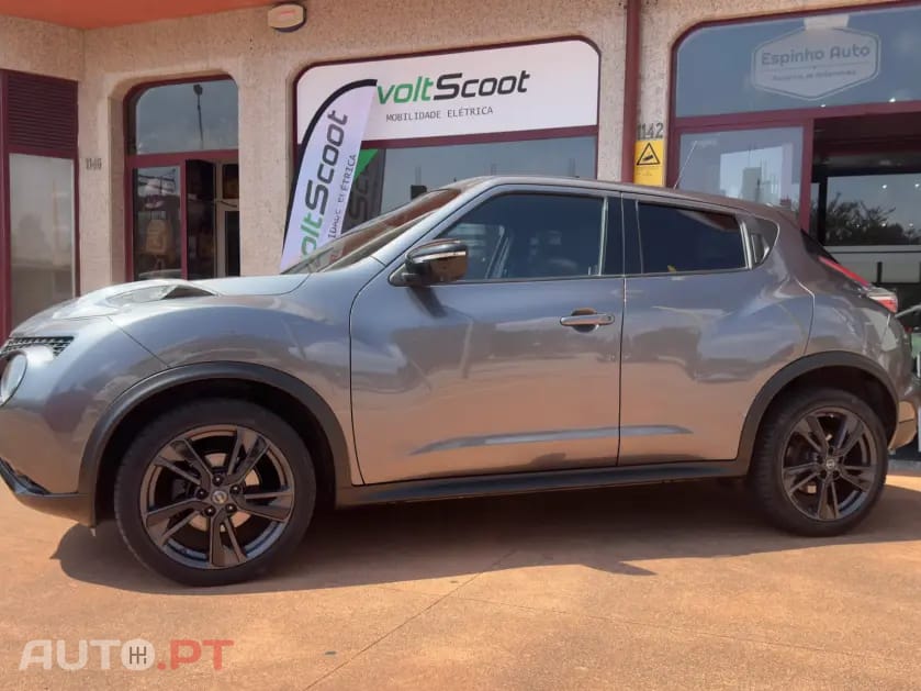 Nissan Juke 1.2 DIG-T N-Connecta Pack Exterior 1 Black Tokyo