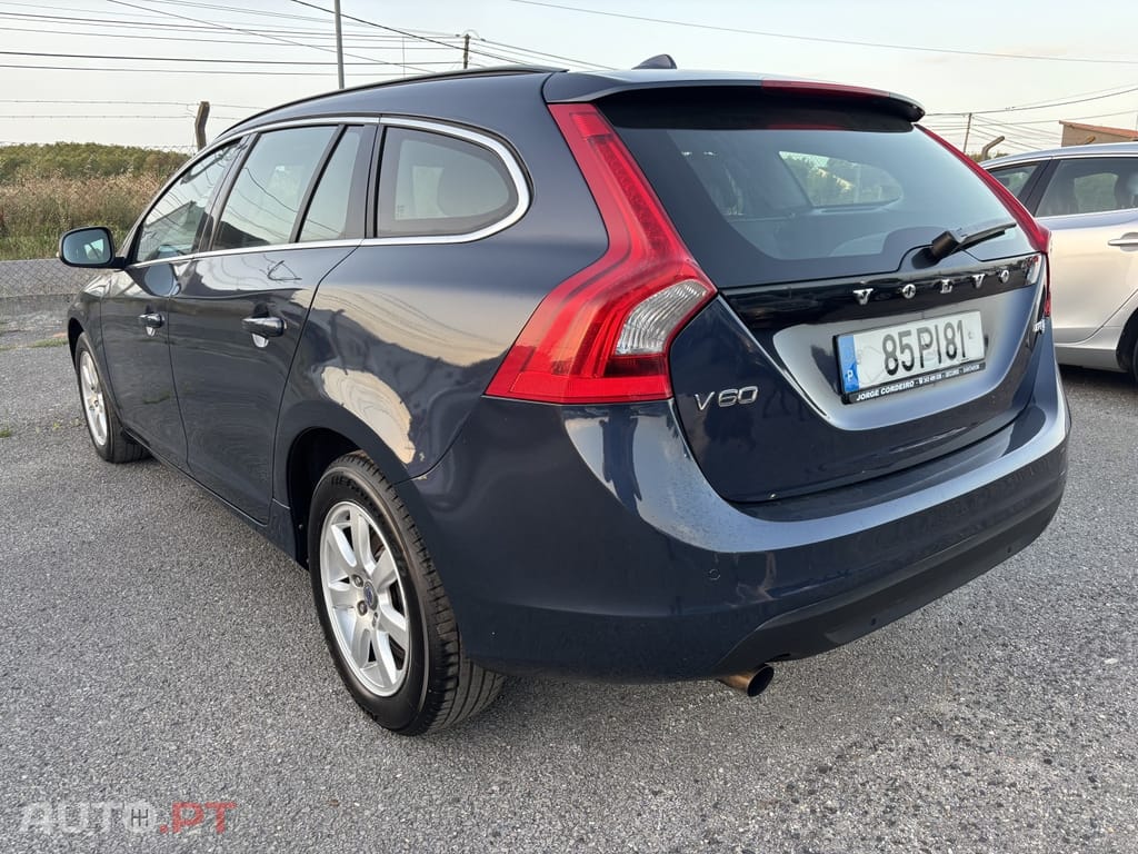 Volvo V60 D2 Momentum