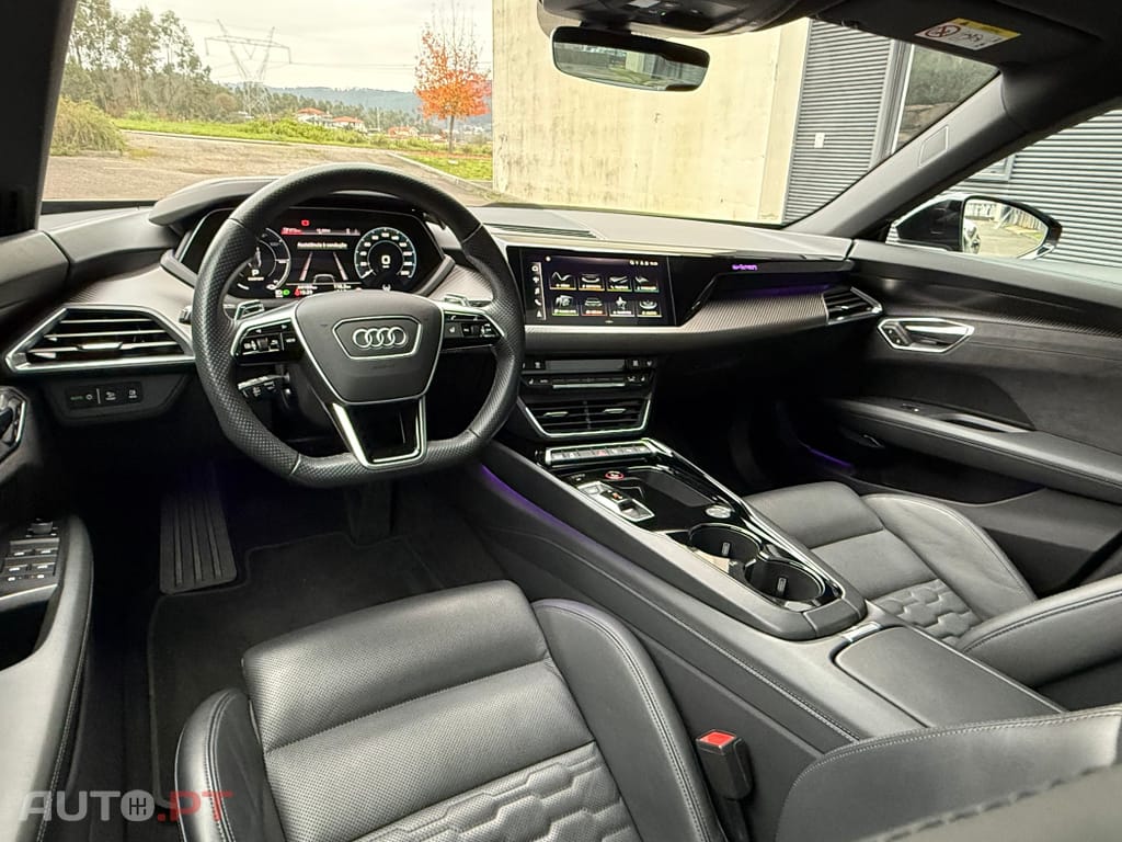 Audi E-Tron GT quattro