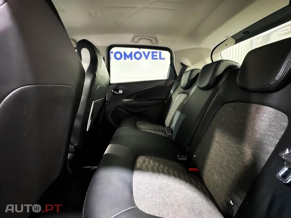 Renault Zoe (c/ Bateria) EV50 135hp Techno