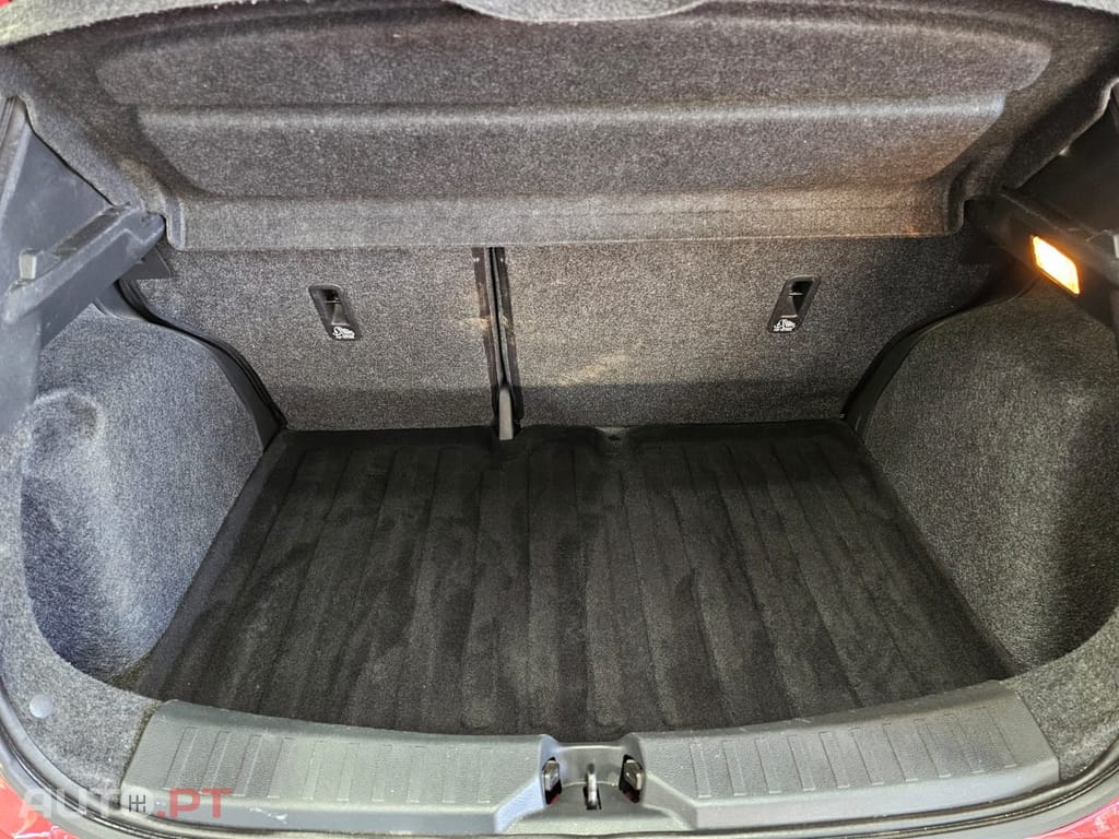 Nissan Micra 0.9 IG-T N-Connecta S/S