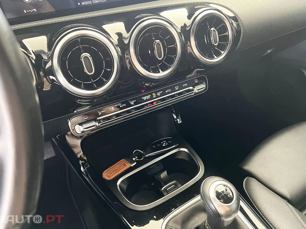 Mercedes-Benz CLA 180 d Shooting Brake Business Solutions