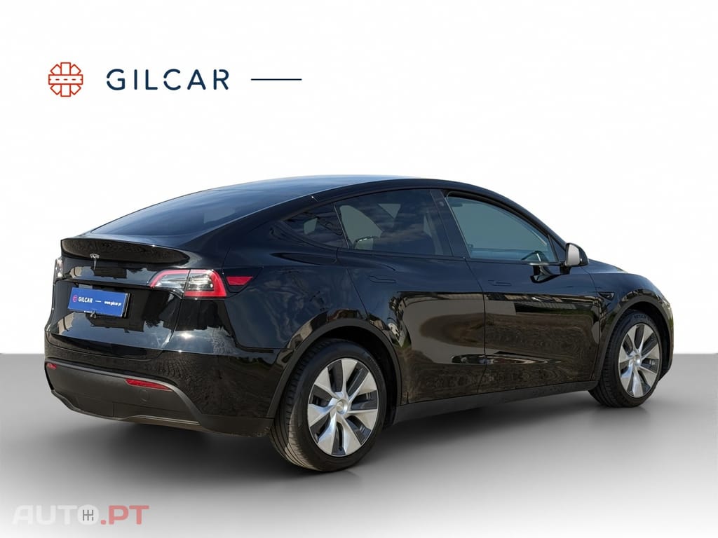 Tesla Model Y Standard RWD