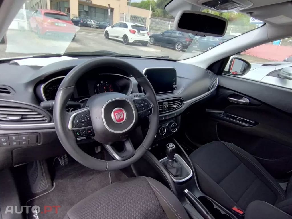 Fiat Tipo 1.3 M-Jet Lounge