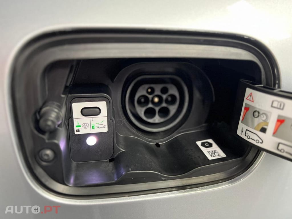 Renault Mégane 1.6 E-Tech Híbrido Plug-In 160 Limited ST