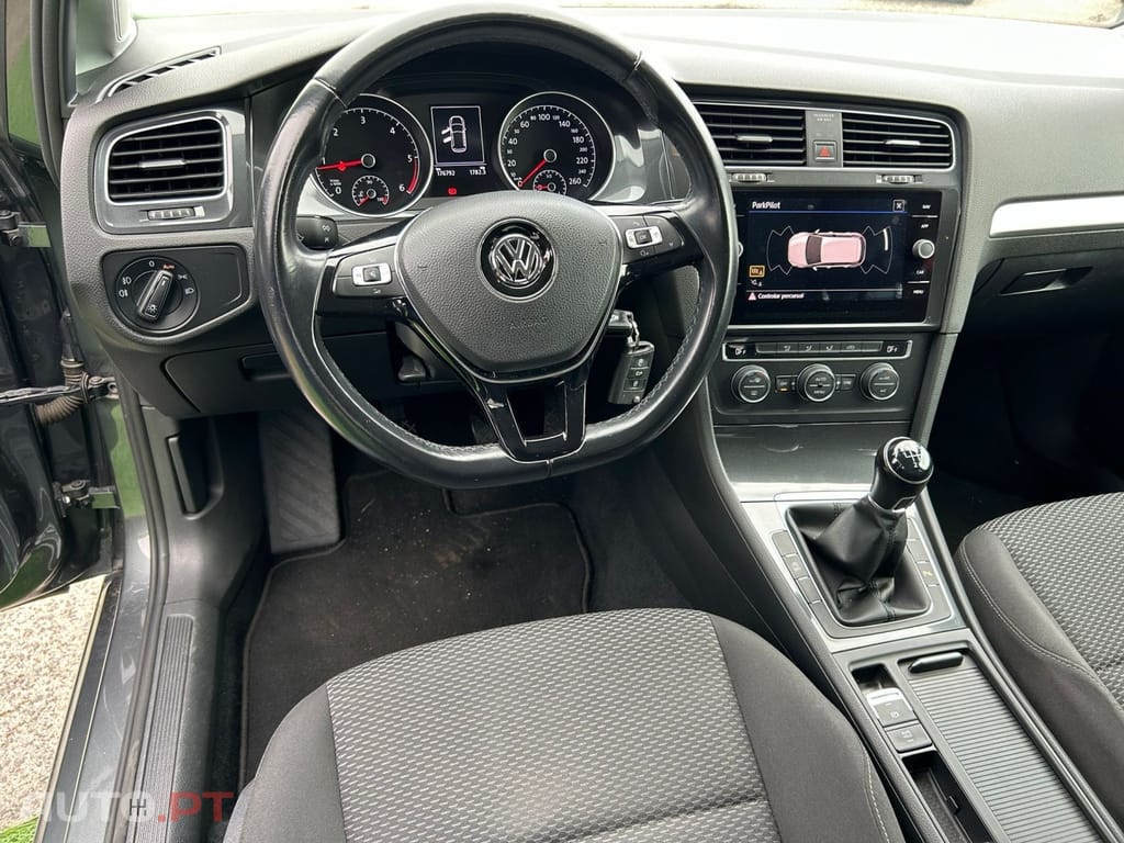 Volkswagen Golf 1.6 TDi Confortline