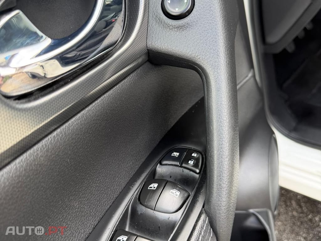 Nissan Qashqai 1.5 dCi N-Connecta J18+Led