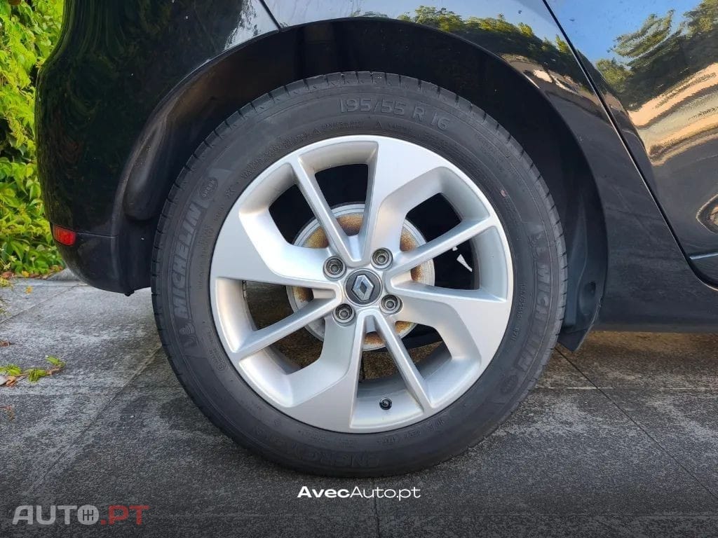 Renault Clio (Energy) TCe 90 Start & Stop LIMITED