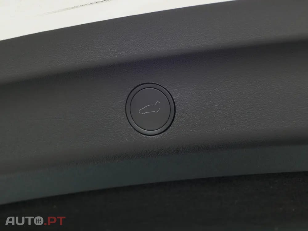 Tesla Model Y Tração Traseira