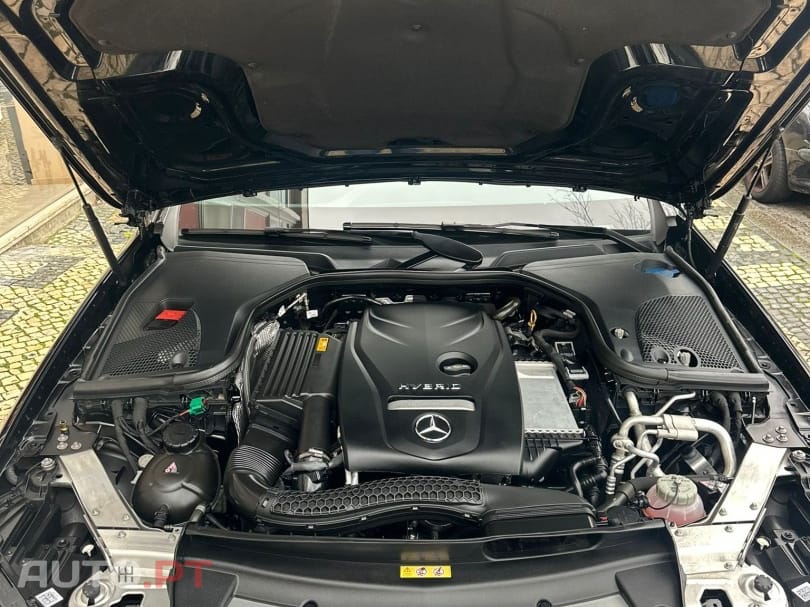 Mercedes-Benz E 300 e AMG Line