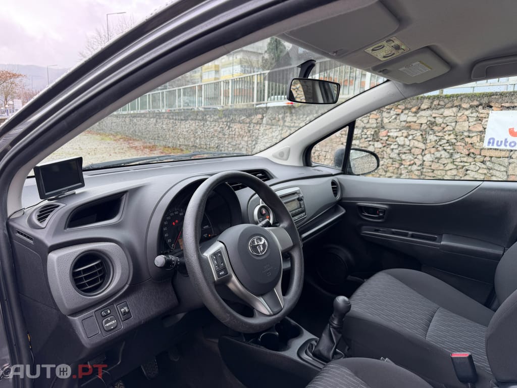 Toyota Yaris 1.0 VVT-i Comfort+AC