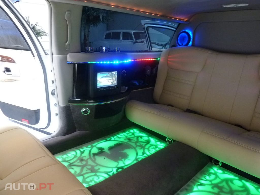 Lincoln Town Car Excalibur Stretchlimousine