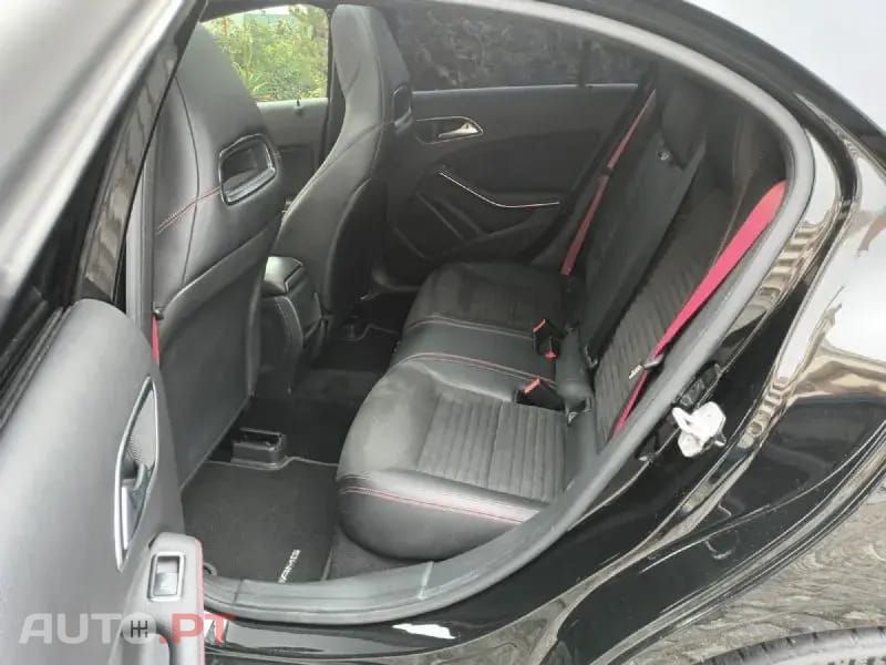 Mercedes-Benz A 45 AMG 4-Matic