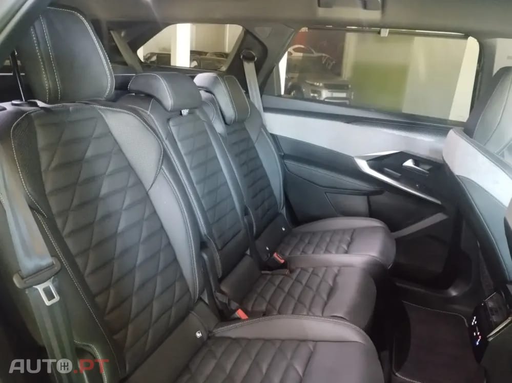 Peugeot E-5008 73 kWh GT