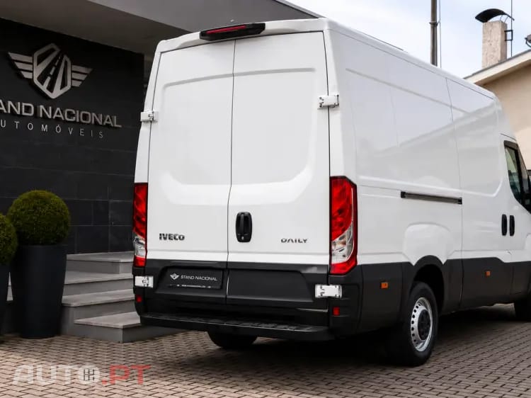 Iveco Daily 2.3 35C16 3000 CD