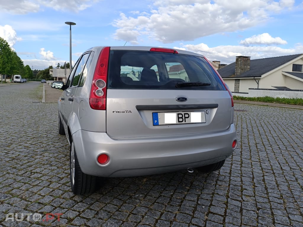 Ford Fiesta 1.25 First Edition - Um dono